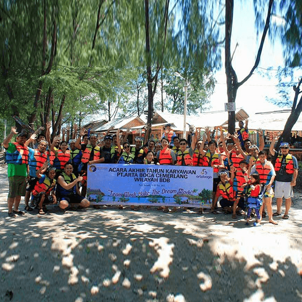 berwisata acara akhir tahun di pulau tidung
