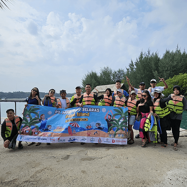 berwisata family gathering