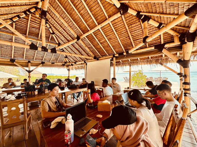 liburan-pulau-harapan-bambo-lounge-2